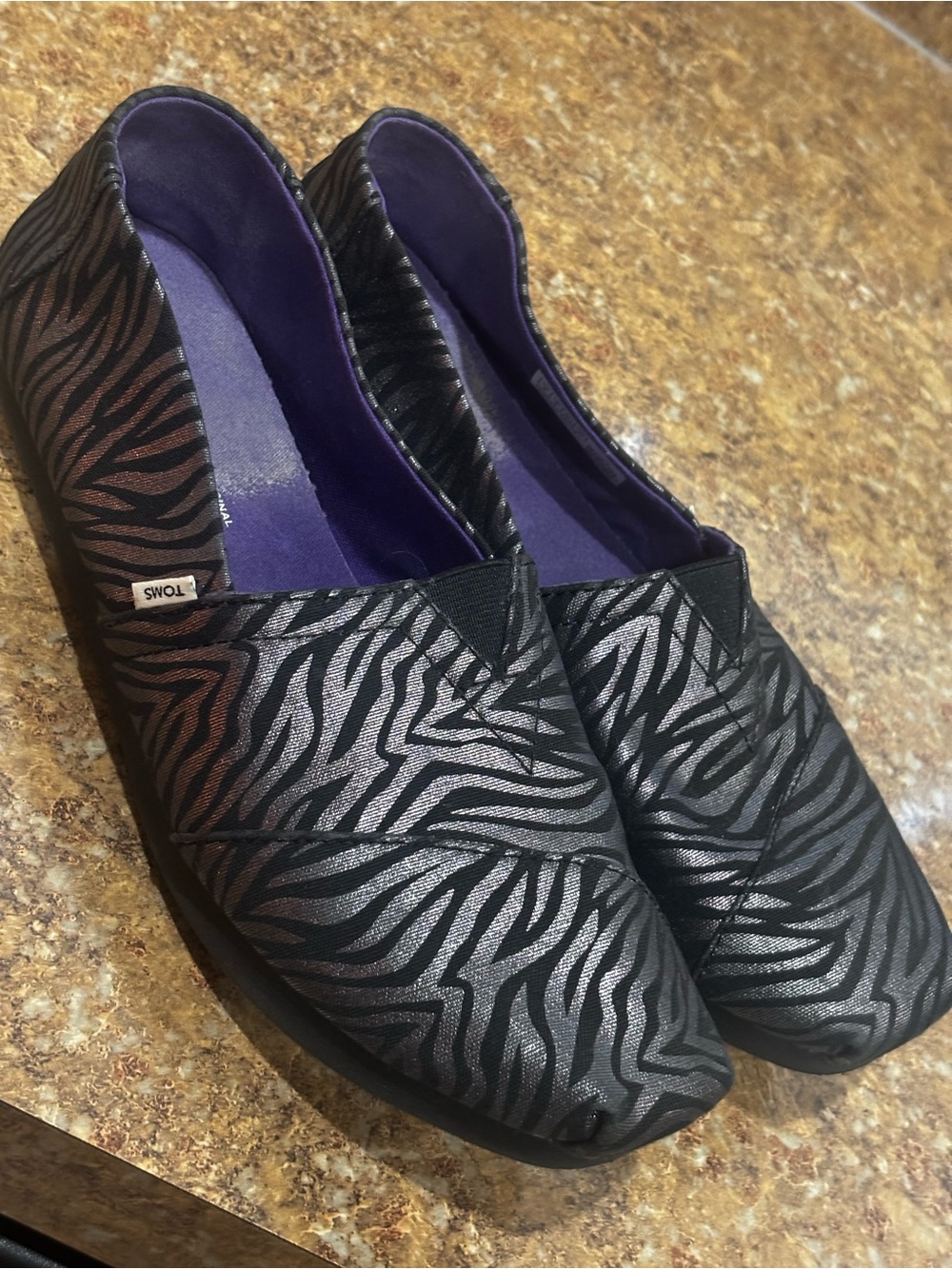 Toms Womens  Black Zebra Print Canvas